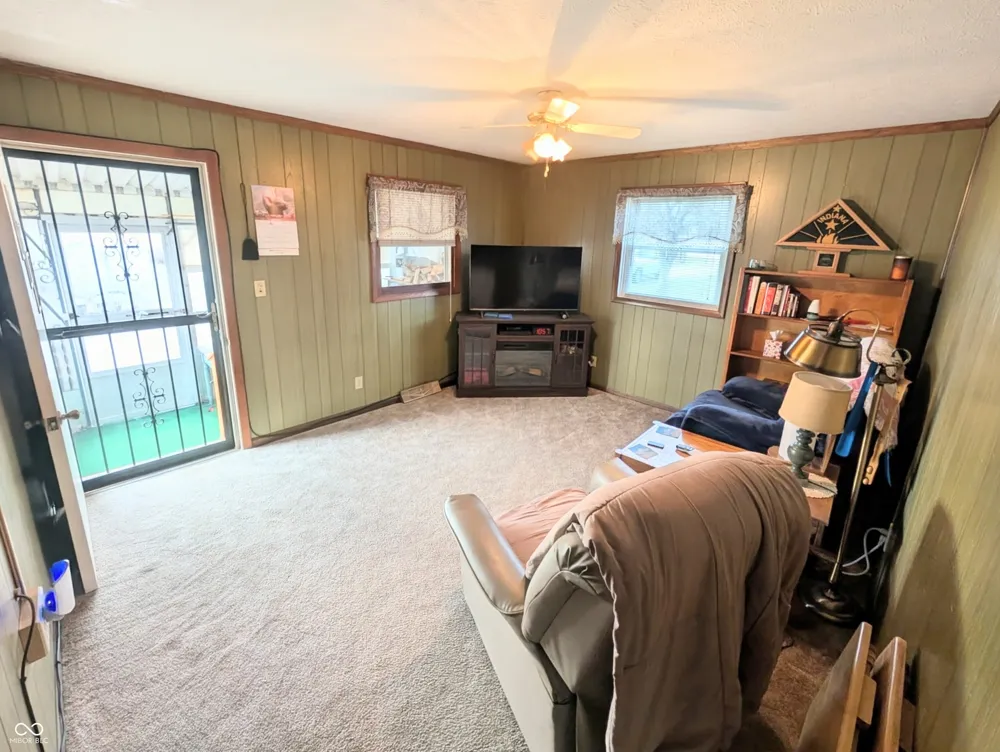 5599 State Road 9 Hope, IN 47246