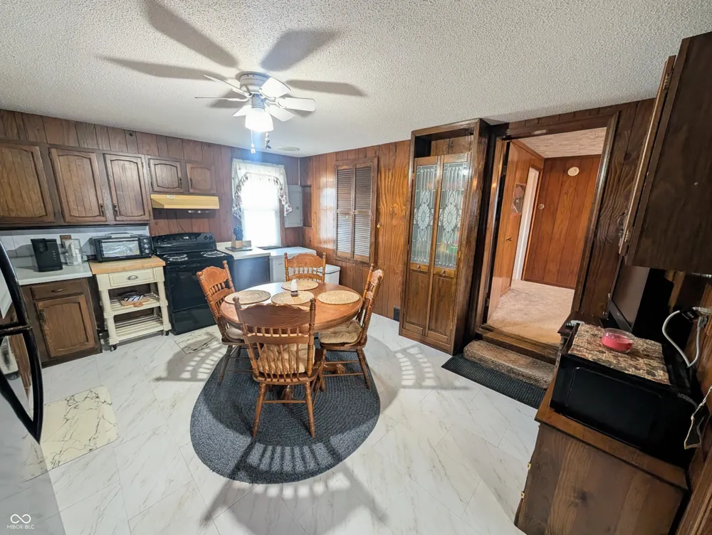 5599 State Road 9 Hope, IN 47246
