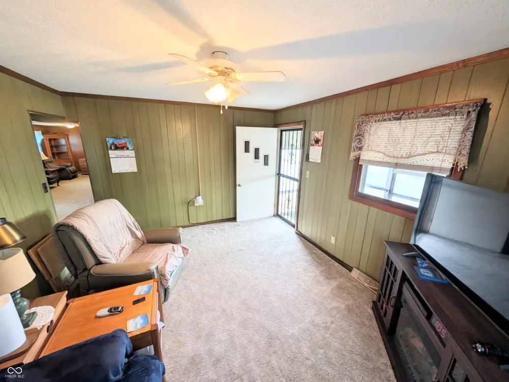5599 State Road 9 Hope, IN 47246