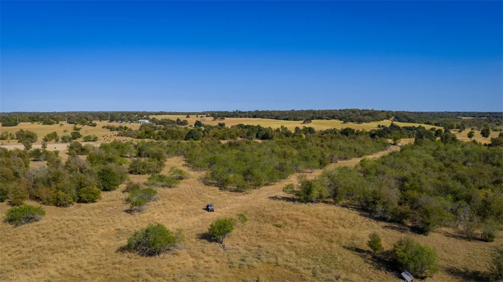 8 Providence Rd Road Calvert, TX 77837