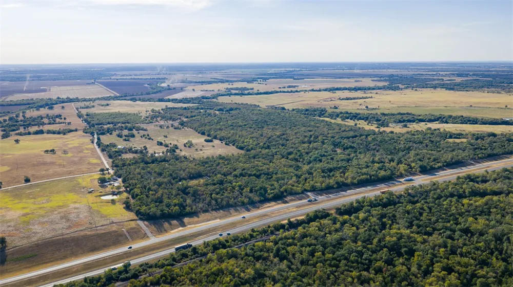 10 Providence Rd Road Calvert, TX 77837