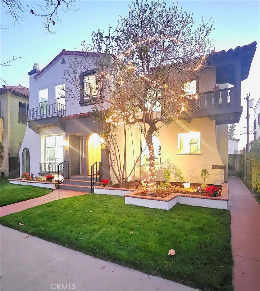 3104 W 43rd Place Los Angeles, CA 90008