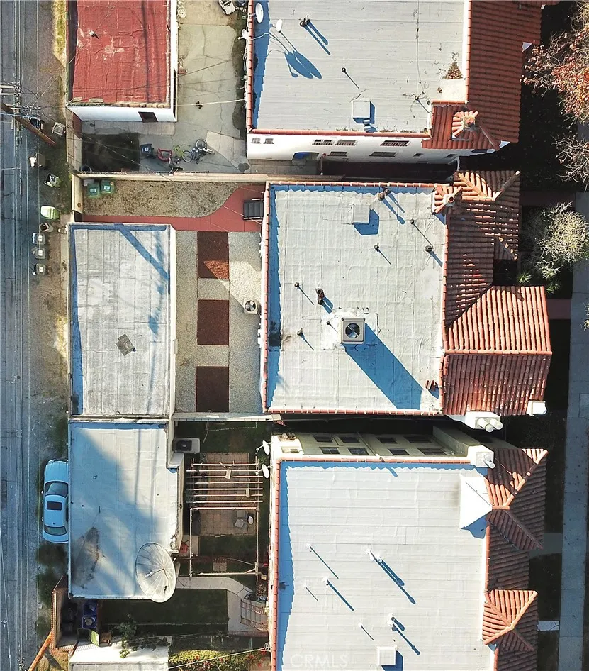 3104 W 43rd Place Los Angeles, CA 90008