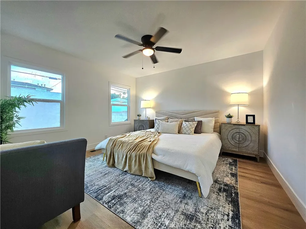 3104 W 43rd Place Los Angeles, CA 90008