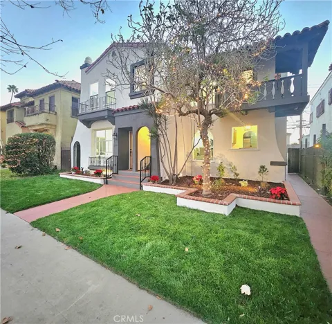 3104 W 43rd Place