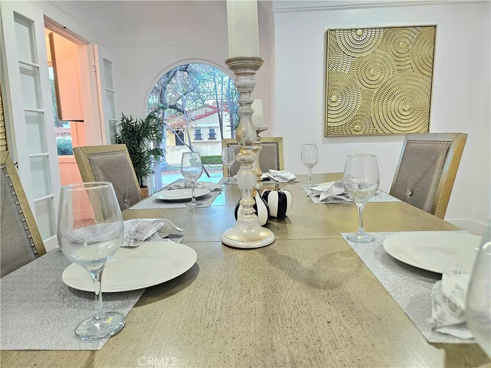 3104 W 43rd Place Los Angeles, CA 90008