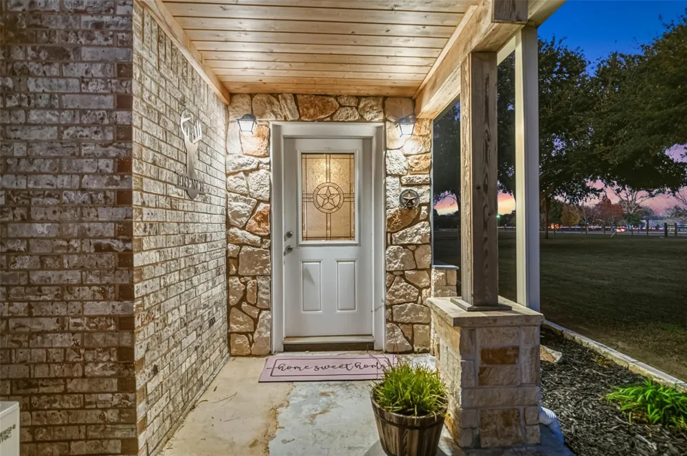 19989 Meadow Bend Road Waller, TX 77484