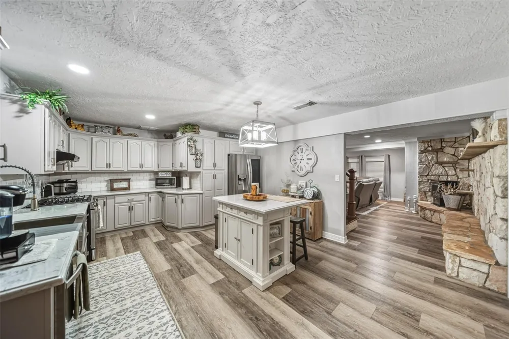 19989 Meadow Bend Road Waller, TX 77484