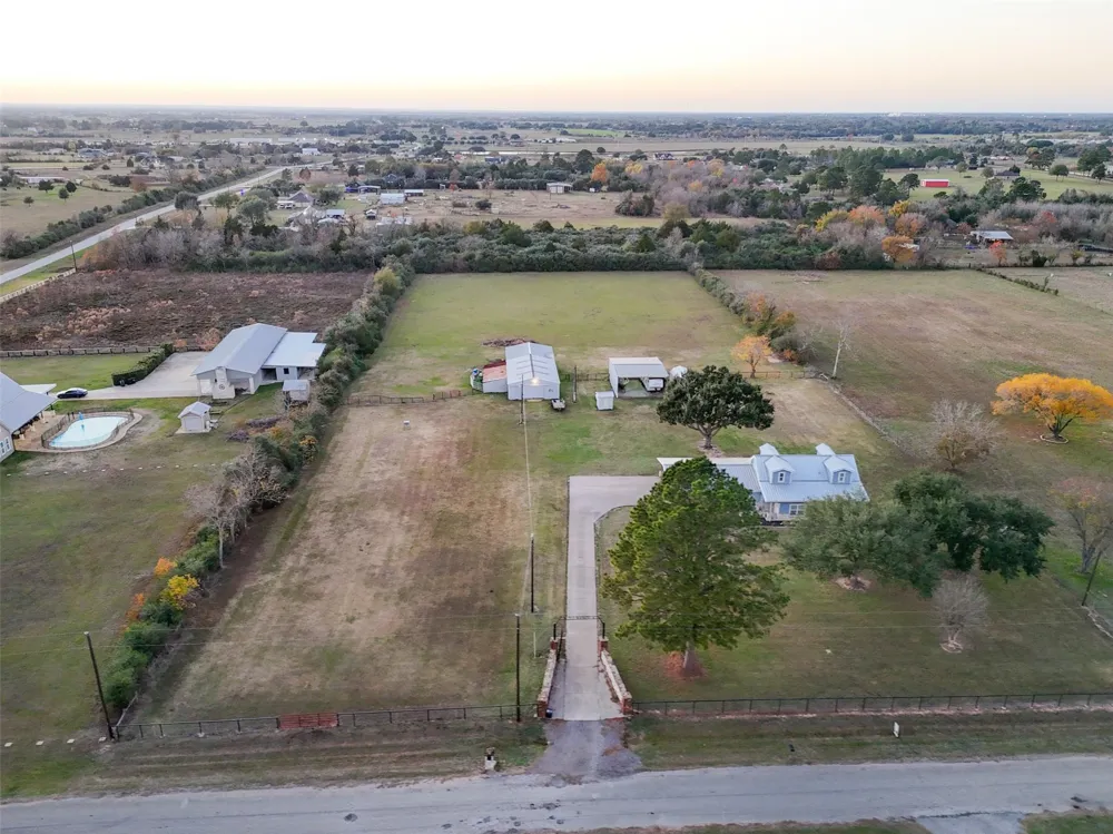19989 Meadow Bend Road Waller, TX 77484