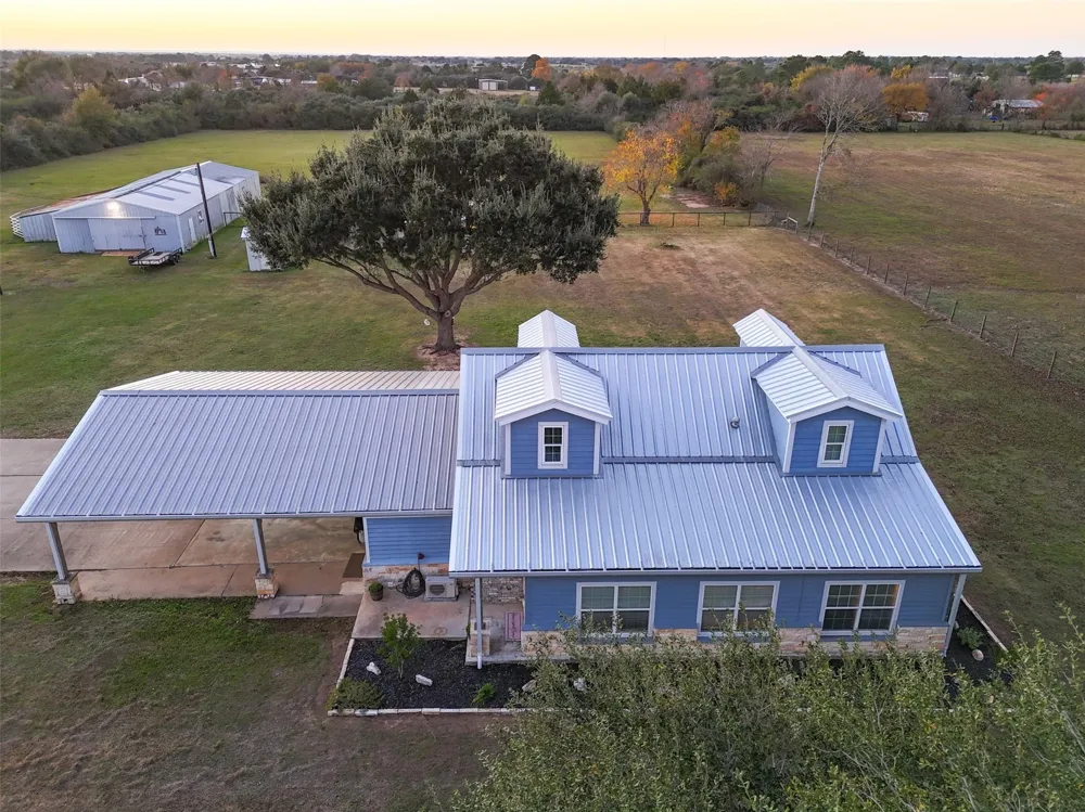 19989 Meadow Bend Road Waller, TX 77484