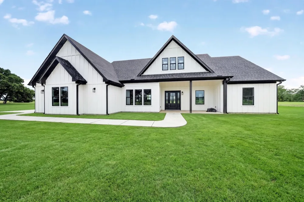 697 VZ CR 3717 Edgewood, TX 75117