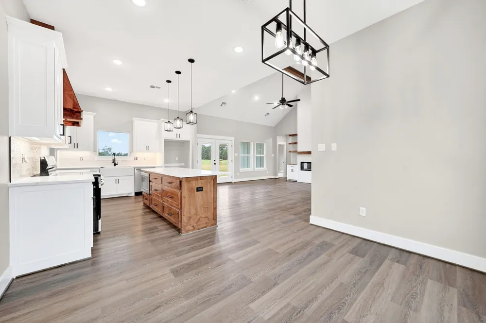 697 VZ CR 3717 Edgewood, TX 75117