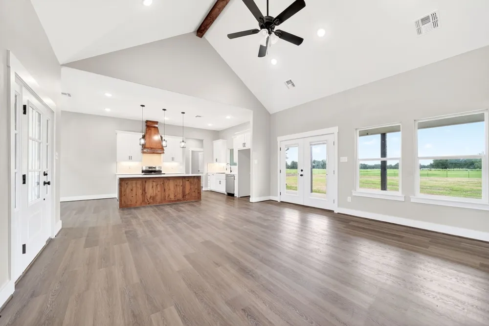 697 VZ CR 3717 Edgewood, TX 75117