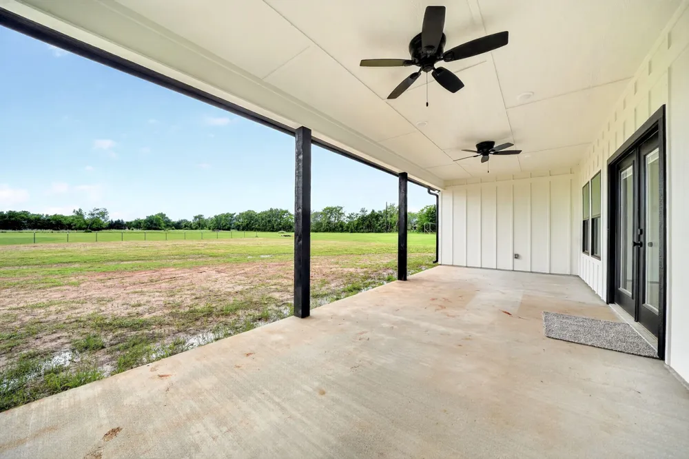 697 VZ CR 3717 Edgewood, TX 75117