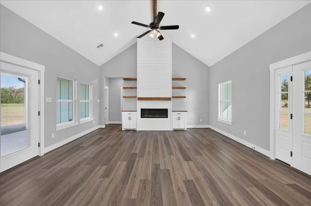 697 VZ CR 3717 Edgewood, TX 75117