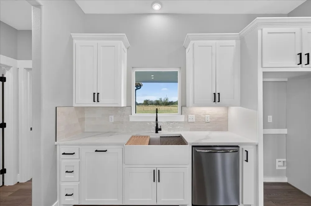 697 VZ CR 3717 Edgewood, TX 75117