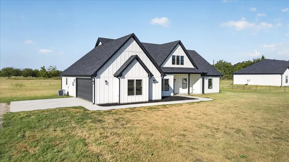 697 VZ CR 3717 Edgewood, TX 75117