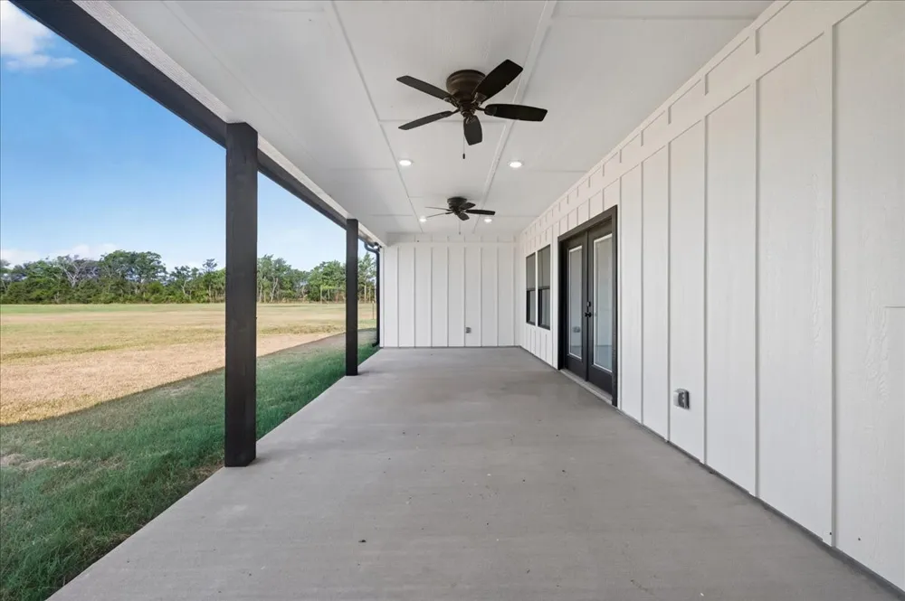 697 VZ CR 3717 Edgewood, TX 75117