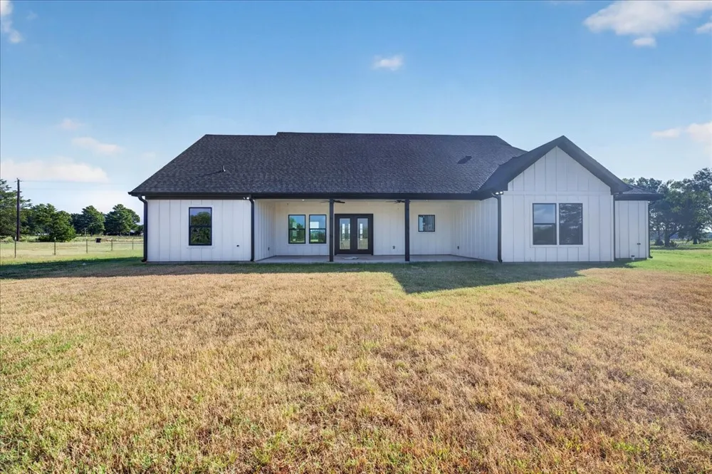 697 VZ CR 3717 Edgewood, TX 75117