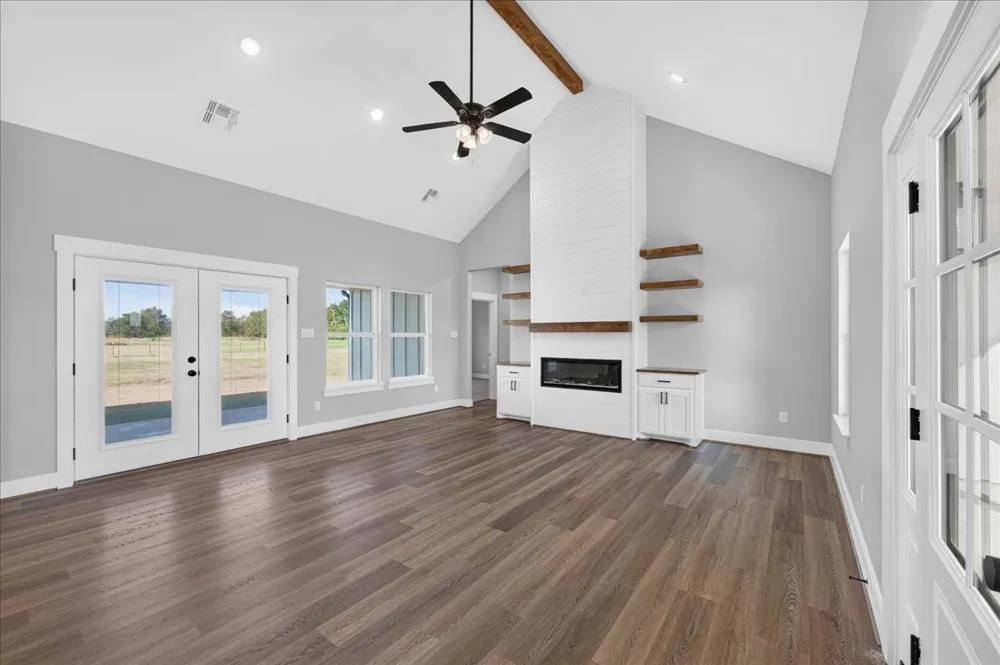 697 VZ CR 3717 Edgewood, TX 75117
