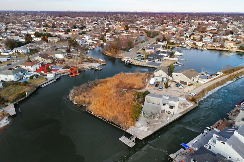 6 Island Plaza Bellmore, NY 11710
