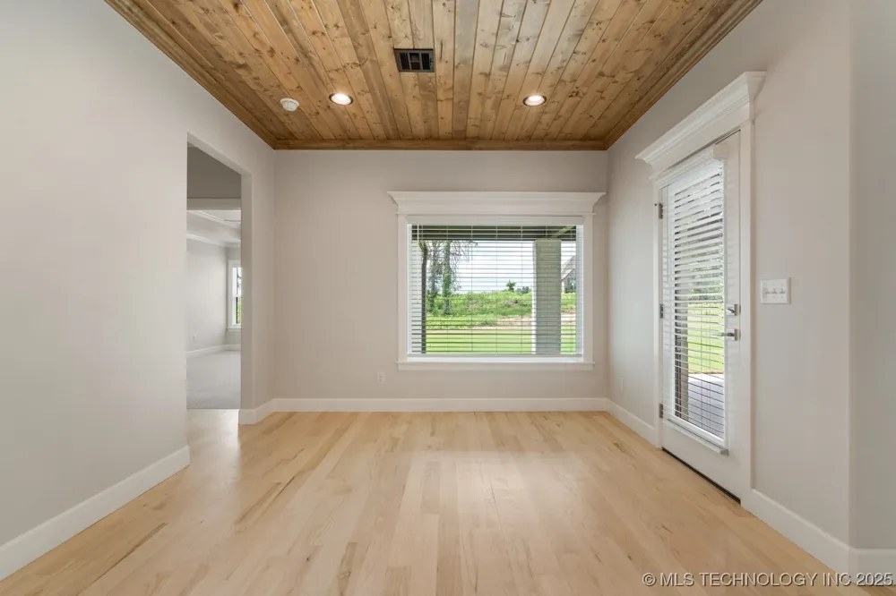 1605 Pinecrest Drive Claremore, OK 74017