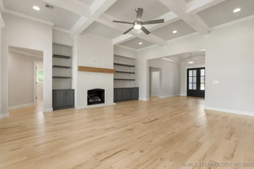 1605 Pinecrest Drive Claremore, OK 74017