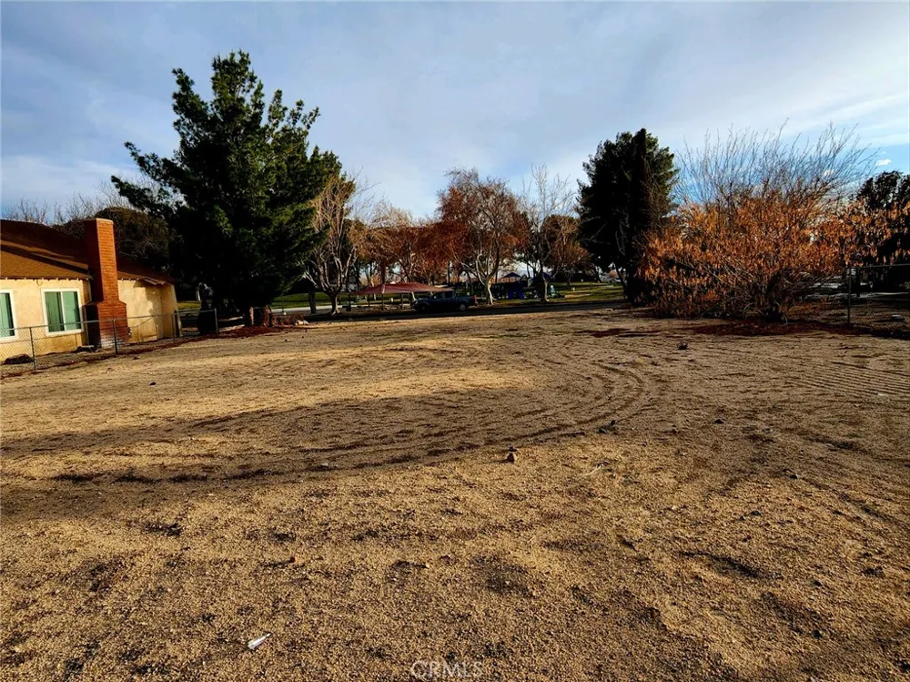 14762 Hartford Helendale, CA 92342