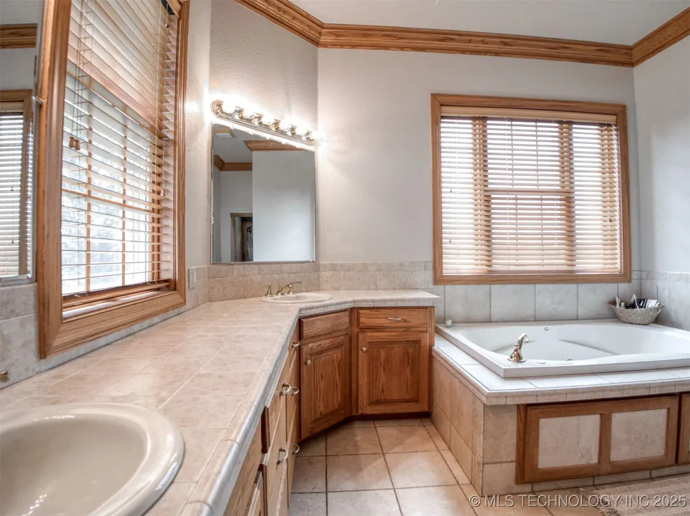 3461 3735 Holdenville, OK 74848