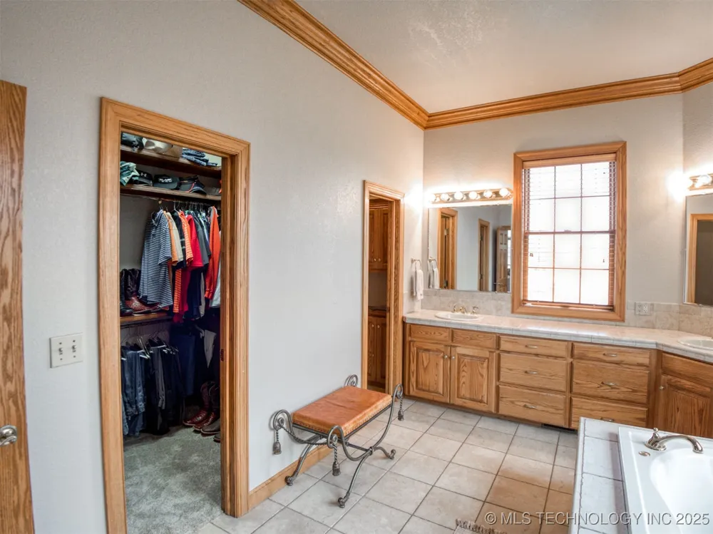 3461 3735 Holdenville, OK 74848