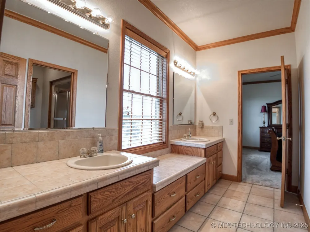 3461 3735 Holdenville, OK 74848