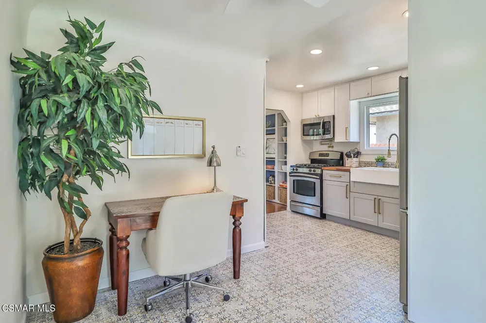 59 Lewis Street Ventura, CA 93001