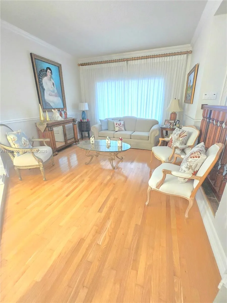 16422 NW 83rd Pl Miami Lakes, FL 33016