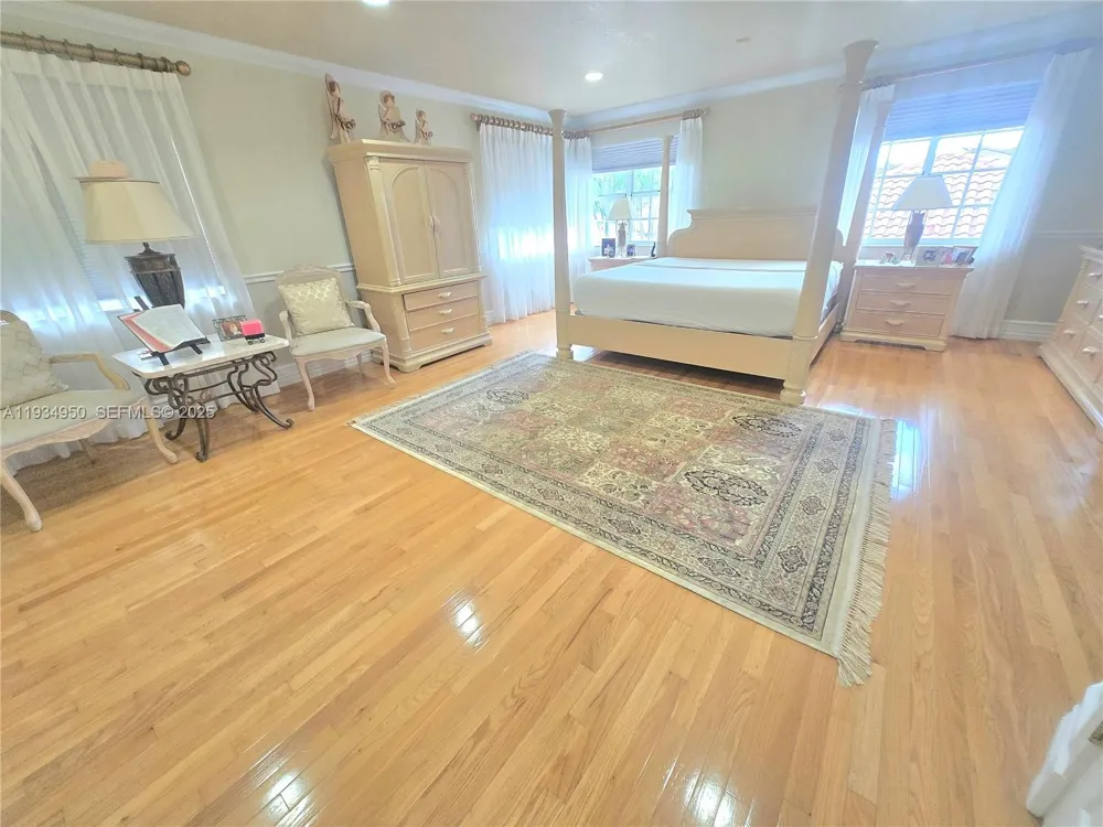 16422 NW 83rd Pl Miami Lakes, FL 33016