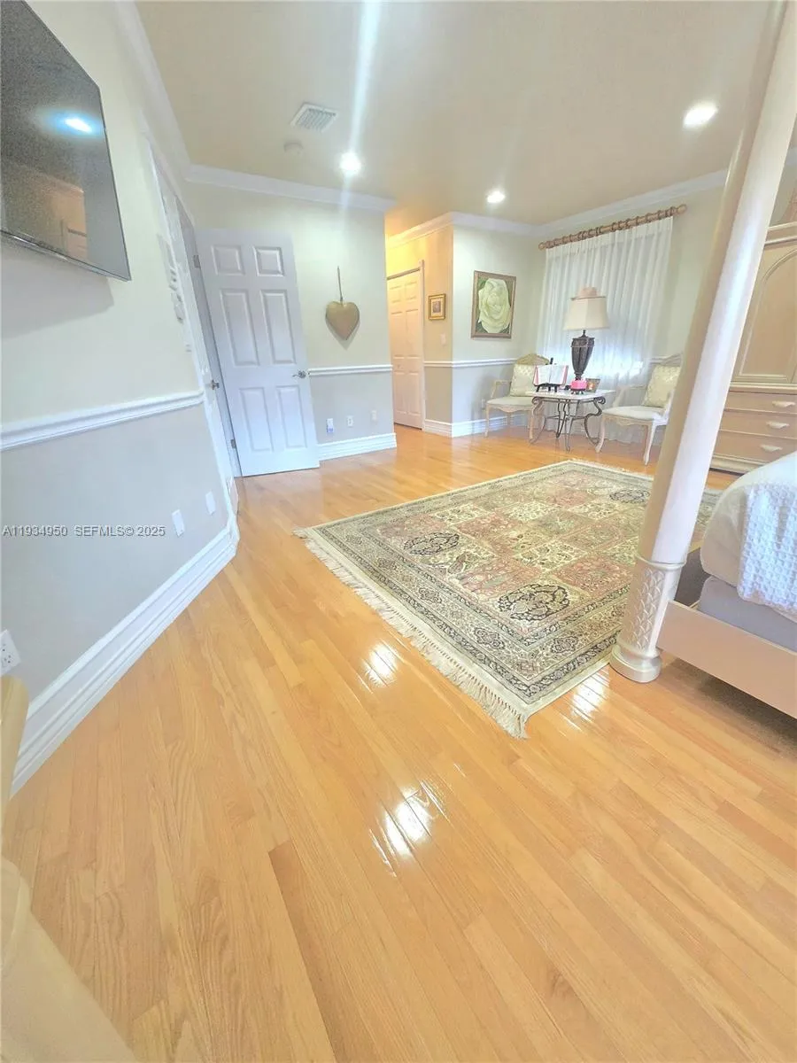 16422 NW 83rd Pl Miami Lakes, FL 33016