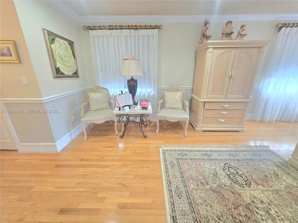 16422 NW 83rd Pl Miami Lakes, FL 33016
