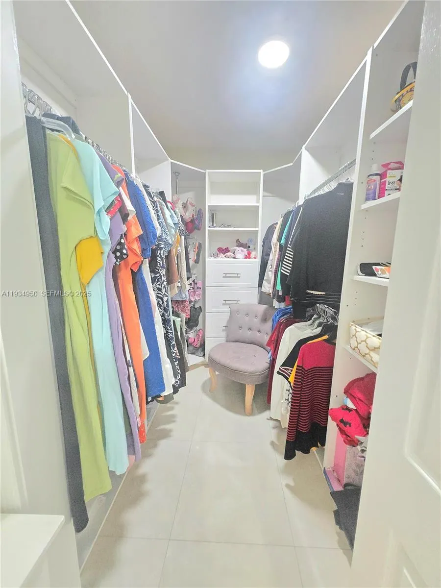 16422 NW 83rd Pl Miami Lakes, FL 33016