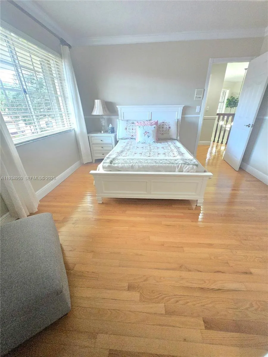 16422 NW 83rd Pl Miami Lakes, FL 33016