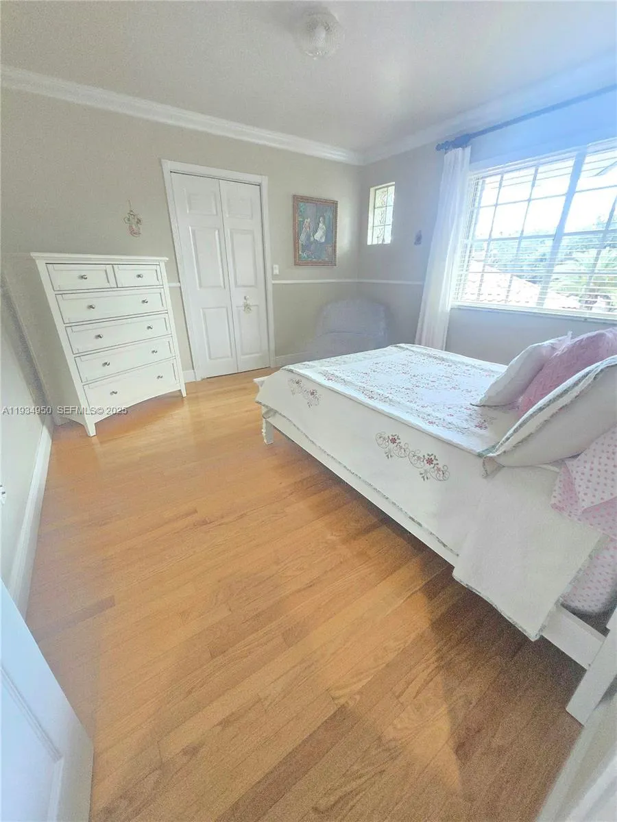 16422 NW 83rd Pl Miami Lakes, FL 33016