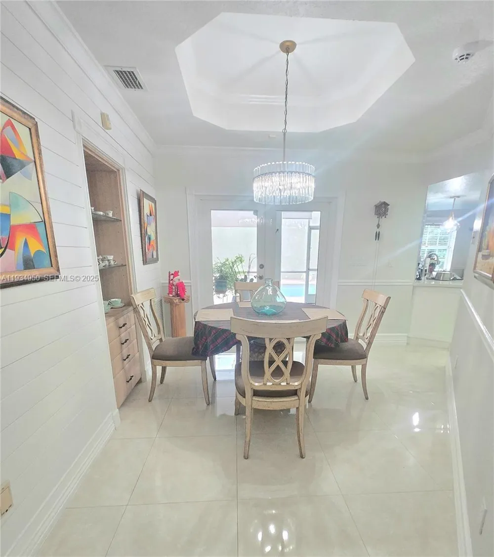 16422 NW 83rd Pl Miami Lakes, FL 33016