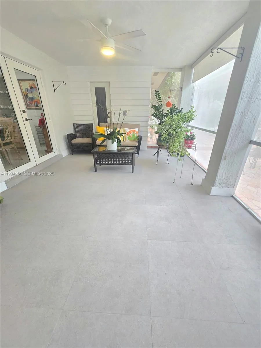 16422 NW 83rd Pl Miami Lakes, FL 33016