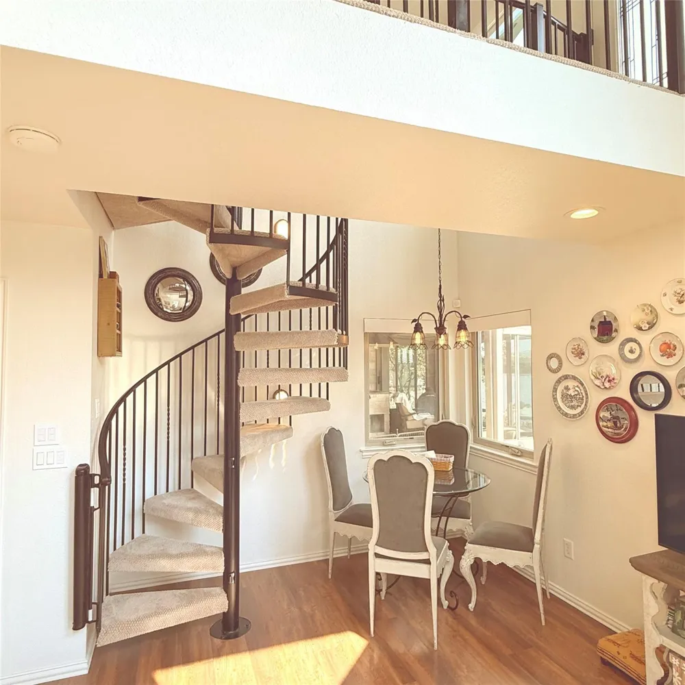 813 Brazos Harbor Circle Granbury, TX 76048
