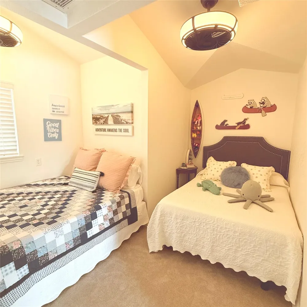 813 Brazos Harbor Circle Granbury, TX 76048