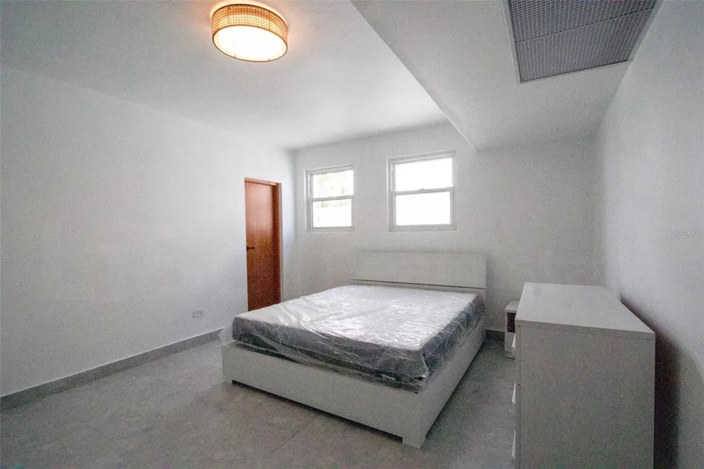 2073 CACIQUE STREET San Juan, PR 00911