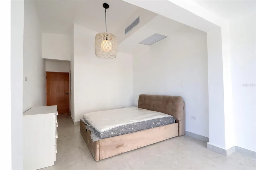 2073 CACIQUE STREET San Juan, PR 00911