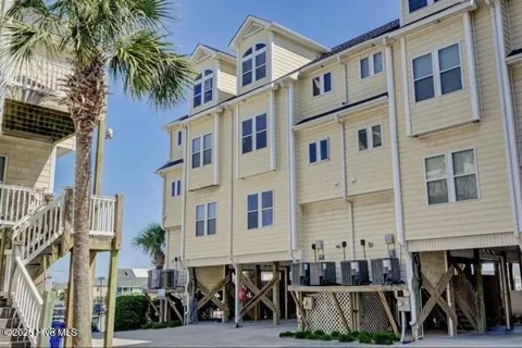 104 Summer Winds Place #104