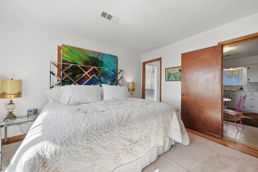 6921 Schulz Lane Bleiblerville, TX 78931