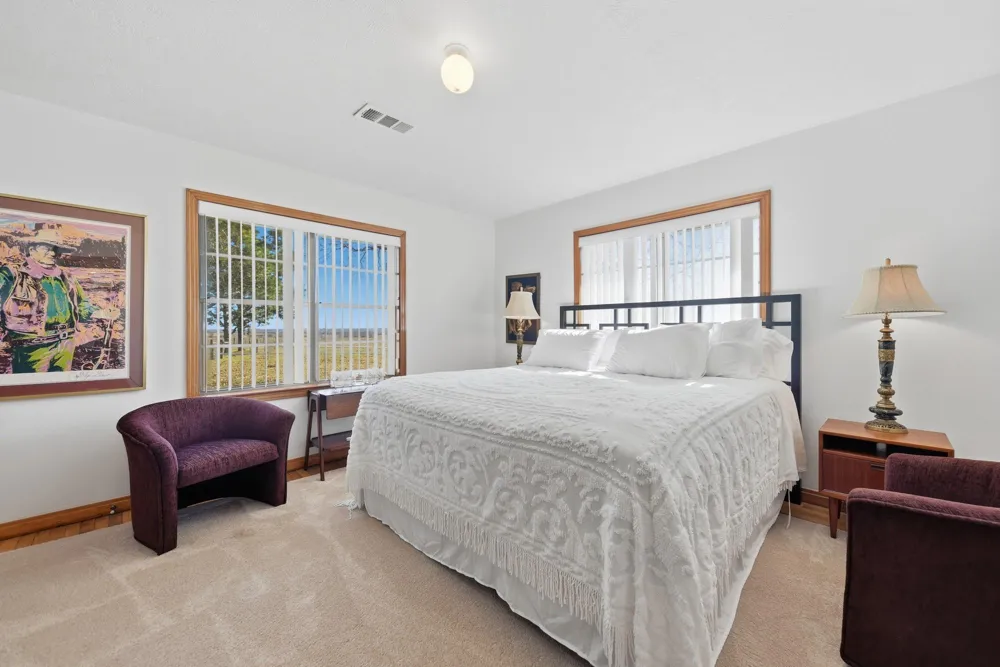 6921 Schulz Lane Bleiblerville, TX 78931