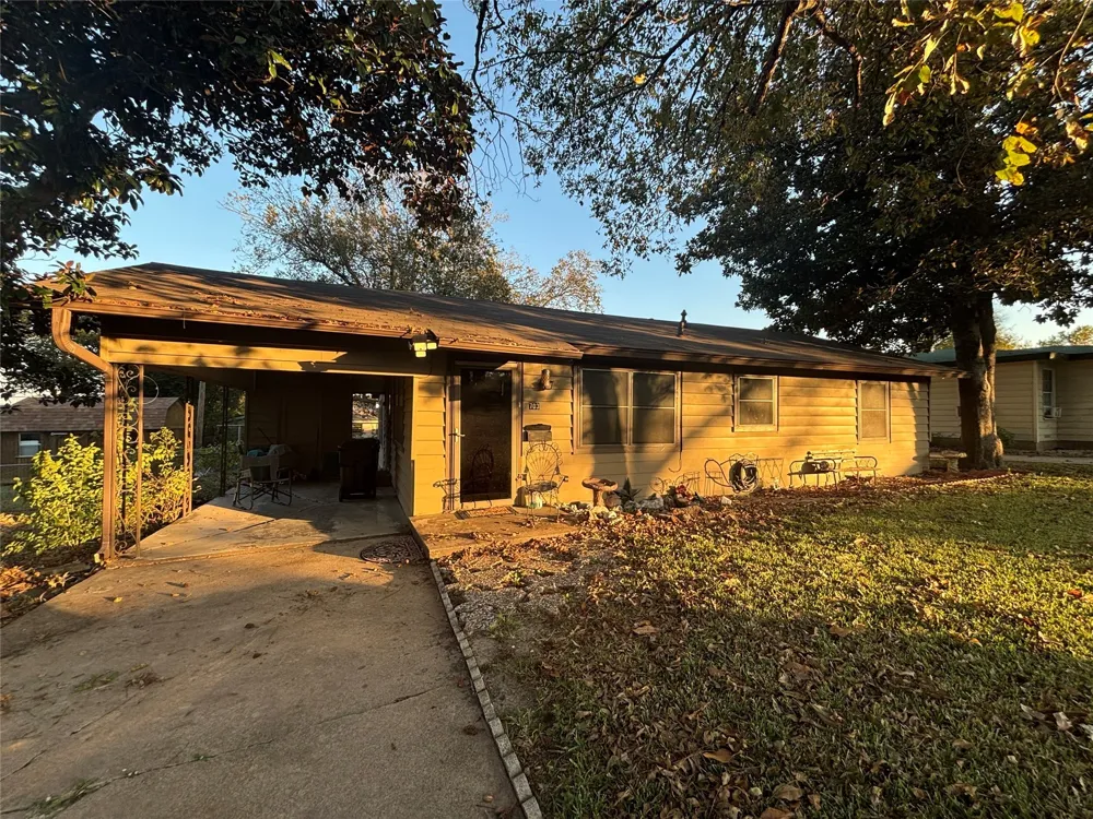 703 S 32nd Street Temple, TX 76501