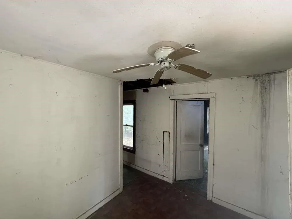712 Park Street Sinton, TX 78387
